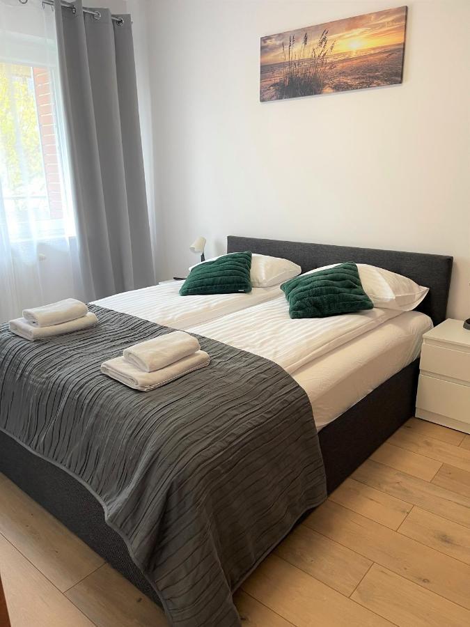 Al-Dom Apartament Ogrodowa Bocianie Gniazdo Z Garazem 코워브제크 외부 사진